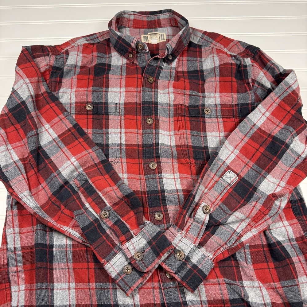 Duluth Trading Co Plaid Flannel Shirt Men's Medium Red Navy White‎ GUC